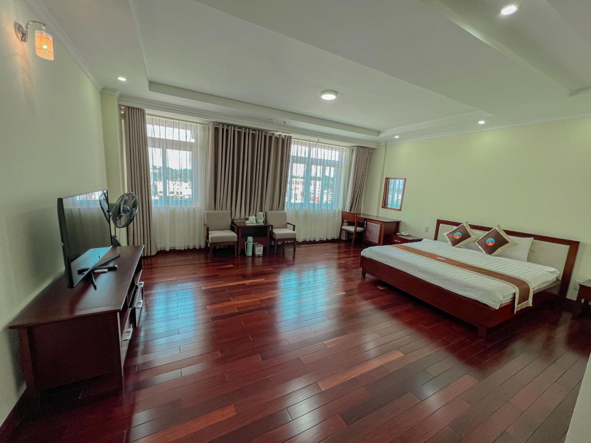 Hotel Khach San Doan 198 Da Lat à Khu Chi Lăng Extérieur photo