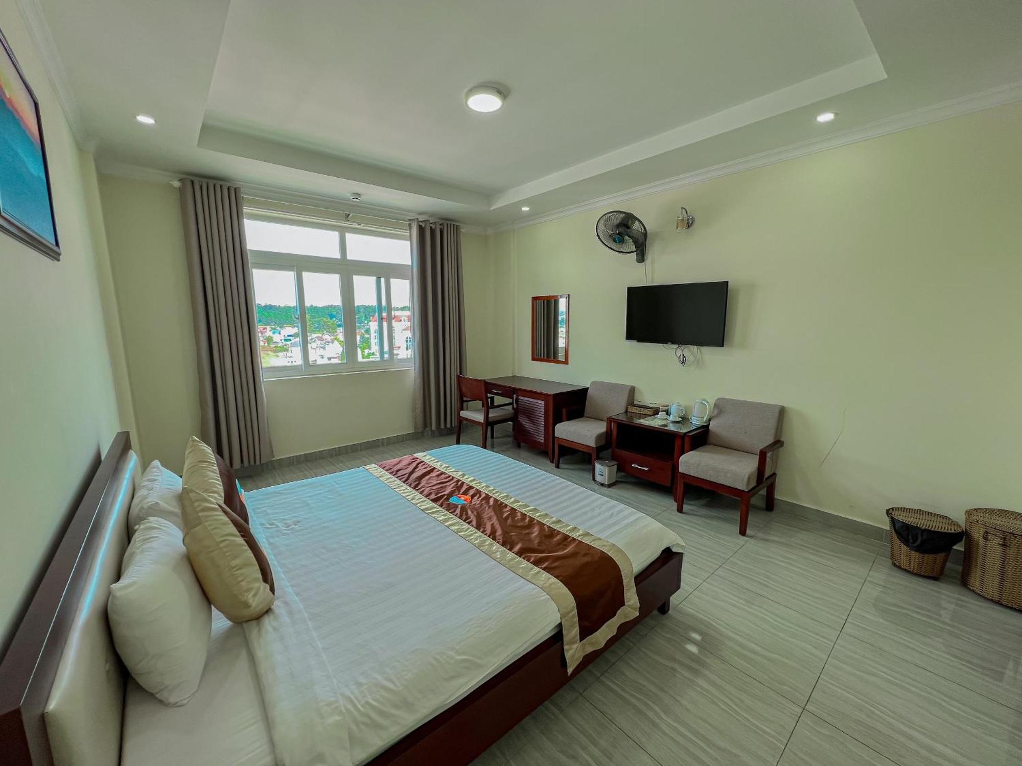 Hotel Khach San Doan 198 Da Lat à Khu Chi Lăng Extérieur photo